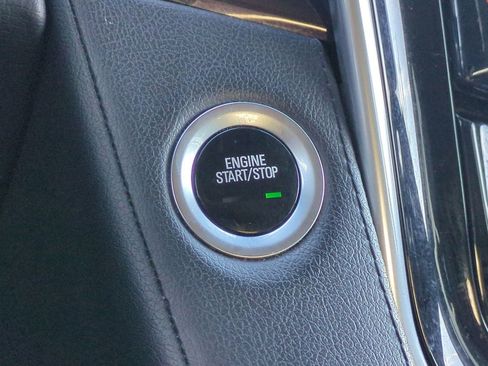 Used 2020 Cadillac Escalade Premium Luxury image 28