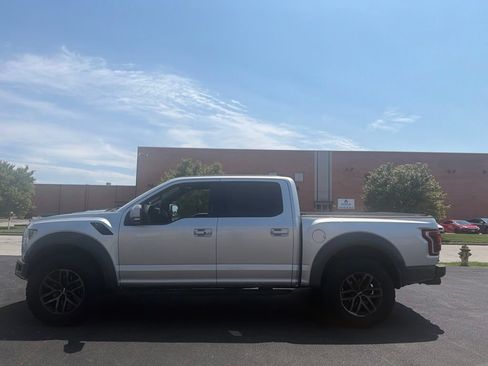 Used 2019 Ford F150 Raptor w/ Equipment Group 802A Luxury AWD/4WD image 7