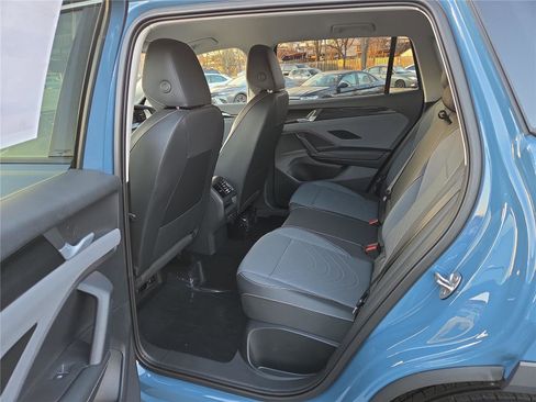 New 2026 Volkswagen Tiguan SE image 24