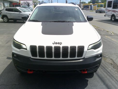 Used 2022 Jeep Cherokee Trailhawk w/ Comfort/Convenience Group AWD/4WD image 10