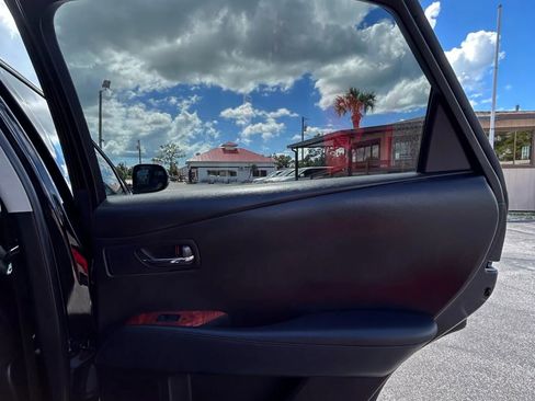 Used 2010 Lexus RX 350 2WD image 17