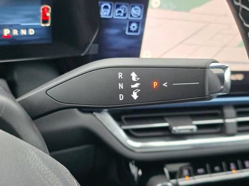New 2026 Chevrolet Equinox EV LT FWD image 33