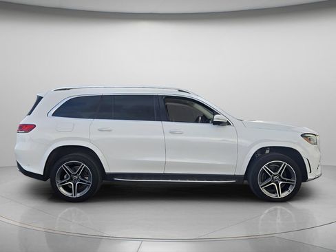Used 2023 Mercedes-Benz GLS 450 4MATIC w/ AMG Line Exterior image 4