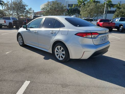 Used 2024 Toyota Corolla LE image 5
