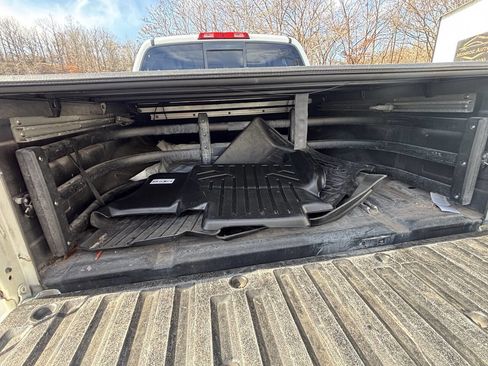 Used 2015 Nissan Frontier SV w/ SV Value Truck Package image 8