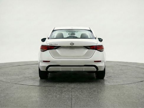 Used 2025 Nissan Sentra SV image 7