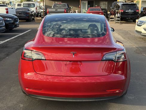 Used 2020 Tesla Model 3 Standard Range Plus image 7