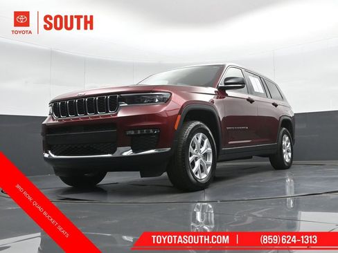 Used 2023 Jeep Grand Cherokee L Limited AWD/4WD image 42