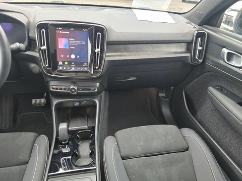 Used 2023 Volvo C40 P8 Recharge Plus AWD/4WD image 16