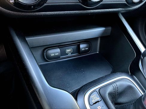 Certified 2021 Kia Soul GT-Line FWD image 16