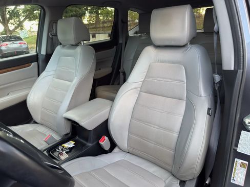 Used 2017 Honda CR-V EX-L image 26