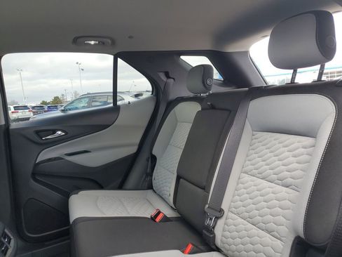 Used 2020 Chevrolet Equinox LT image 29