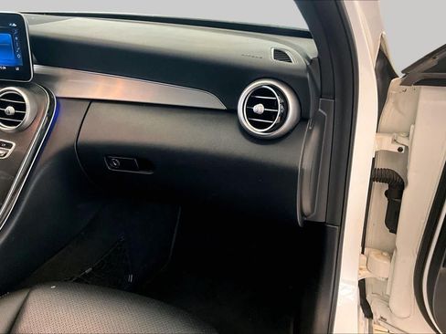 Used 2019 Mercedes-Benz C 300 Sedan image 16