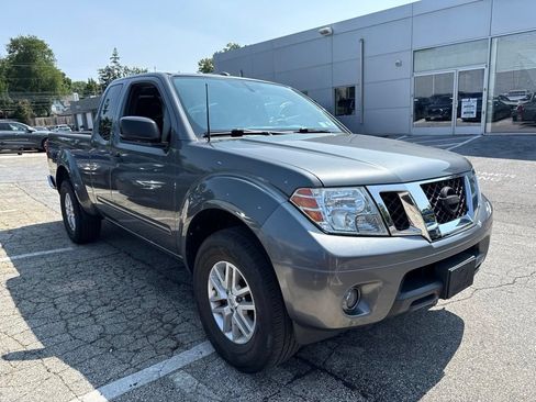 Used 2016 Nissan Frontier SV w/ SV Value Truck Package AWD/4WD image 1