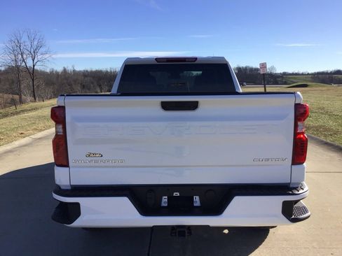 New 2026 Chevrolet Silverado 1500 Custom image 4