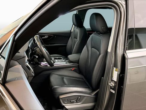 Used 2023 Audi Q7 3.0T Premium Plus w/ Premium Plus Package AWD/4WD image 8