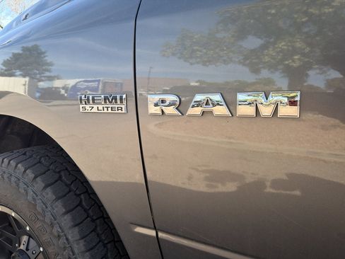 Used 2009 Dodge Ram 1500 Truck SLT image 13