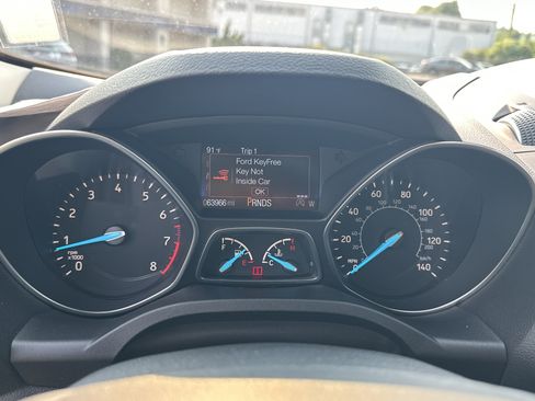 Used 2017 Ford Escape Titanium FWD image 30