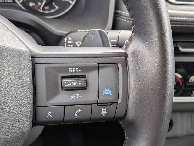 Used 2025 Nissan Rogue SV AWD/4WD image 26