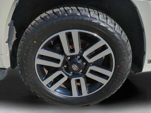 Used 2023 Toyota 4Runner Limited image 29