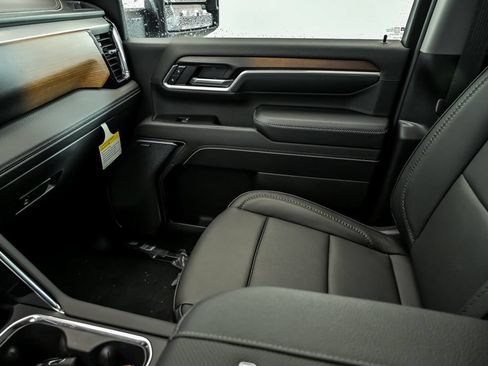 New 2026 GMC Sierra 2500 Denali w/ Denali Reserve Package AWD/4WD image 20