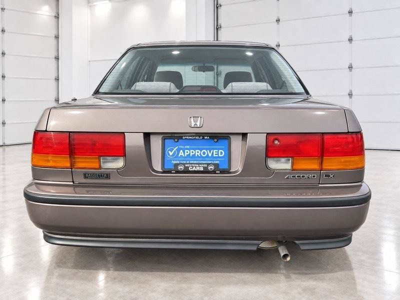 Used 1992 Honda Accord LX image 6