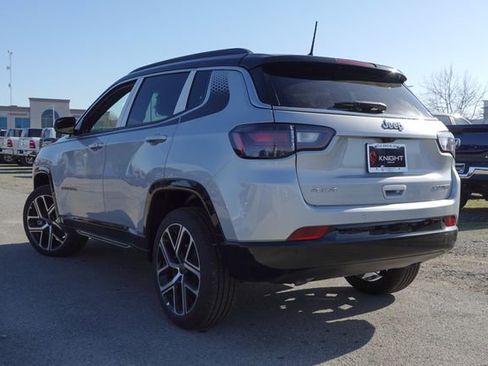 New 2025 Jeep Compass Limited w/ Elite Group image 9