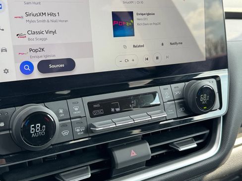 Used 2025 Toyota Grand Highlander FWD image 22