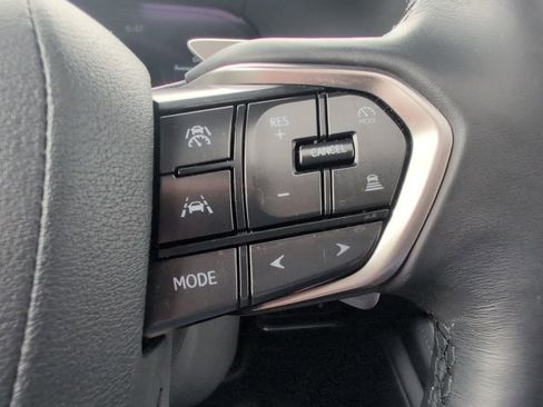 Used 2025 Lexus GX 550 w/ Cold Area Package AWD/4WD image 16
