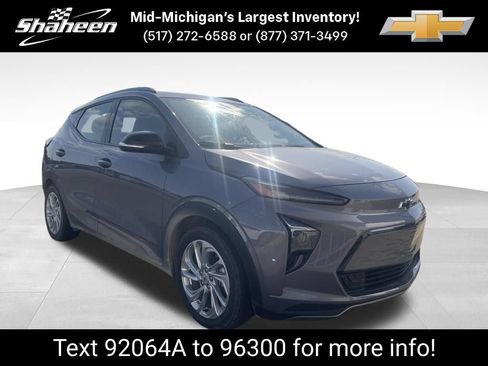 Used 2023 Chevrolet Bolt EUV LT w/ Comfort Package FWD image 1