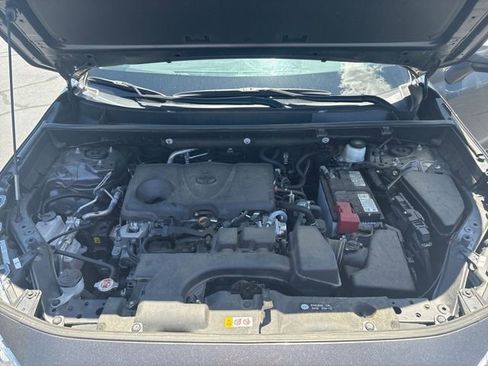 Used 2024 Toyota RAV4 XLE FWD image 13