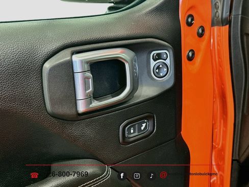 Used 2020 Jeep Wrangler Unlimited Rubicon AWD/4WD image 18