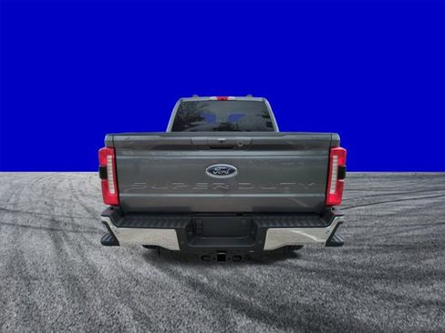 New 2026 Ford F250 Lariat w/ FX4 Off-Road Package image 5