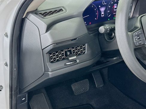 Certified 2023 Honda Accord EX image 10