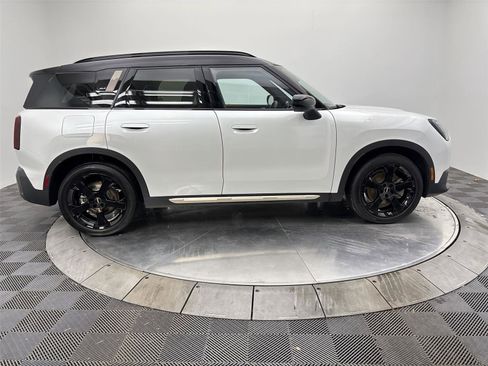 Used 2025 MINI Cooper Countryman S w/ Comfort Package Max AWD/4WD image 17
