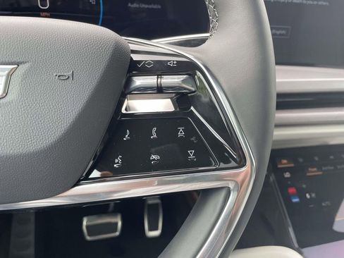 New 2026 Cadillac Vistiq Sport image 24