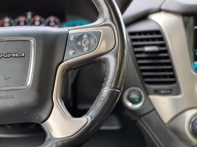 Used 2018 GMC Yukon Denali w/ Open Road Package AWD/4WD image 30