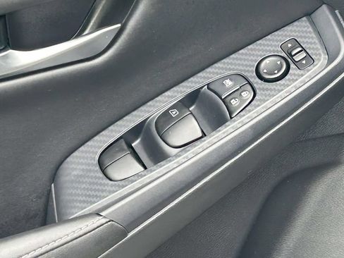 Used 2025 Nissan Sentra SV FWD image 16