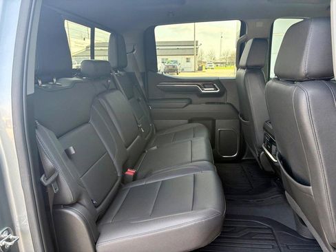 Used 2024 GMC Sierra 1500 SLT w/ SLT Premium Plus Package image 12
