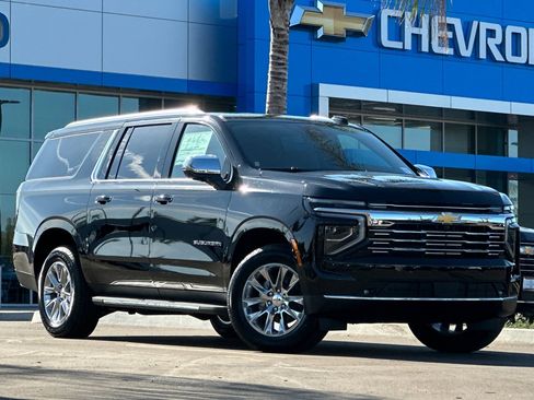 New 2026 Chevrolet Suburban Premier image 2