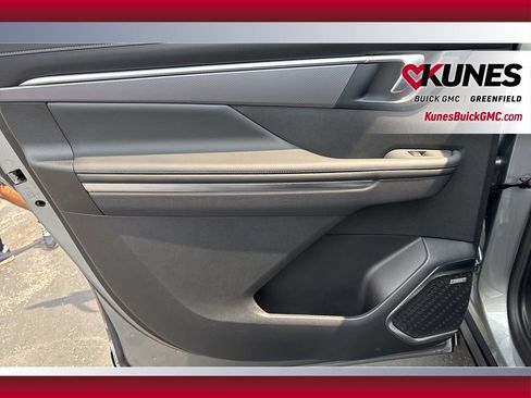 New 2026 Buick Enclave Sport Touring w/ Power Package image 32