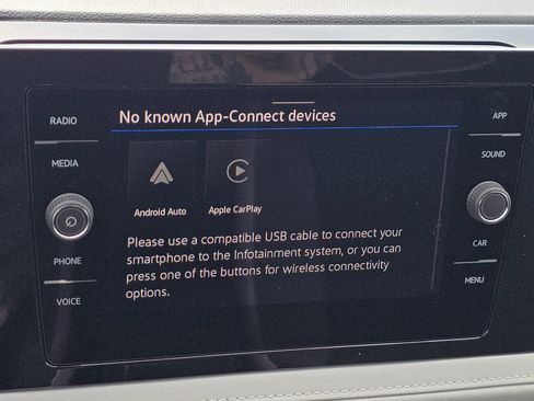 New 2026 Volkswagen Taos SE FWD image 12