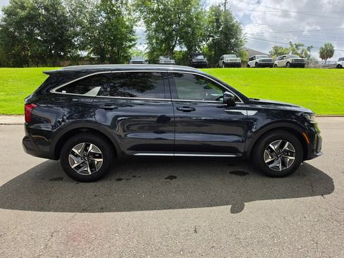 Used 2021 Kia Sorento S FWD image 5