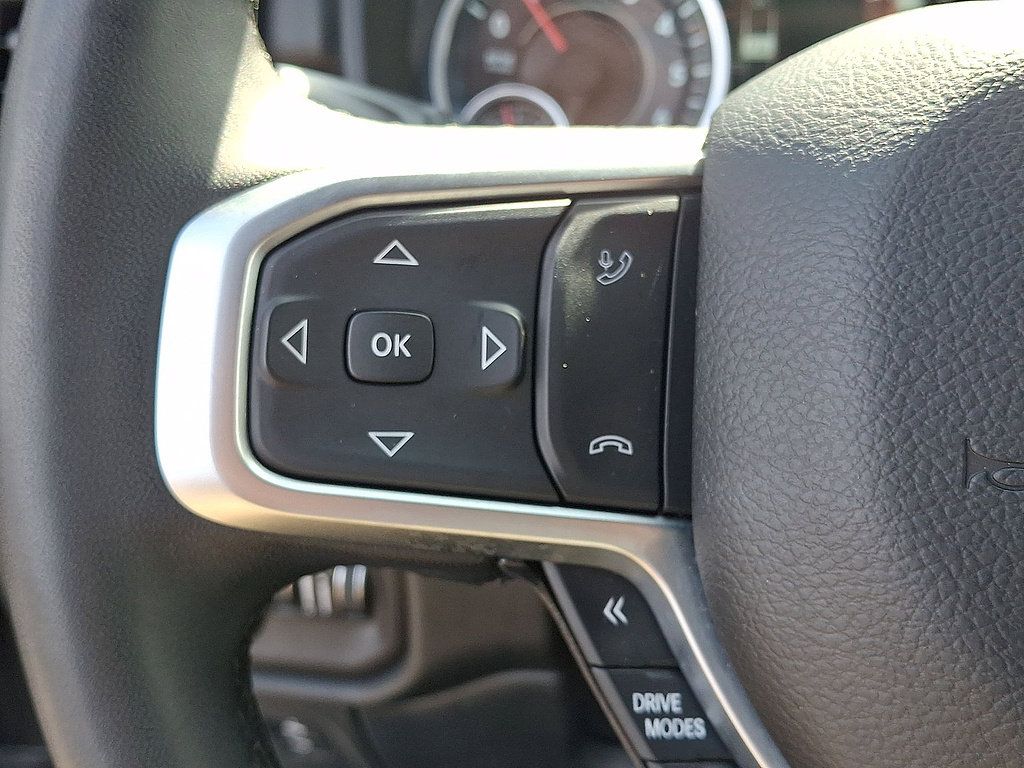 Used 2025 RAM 1500 Big Horn AWD/4WD image 23