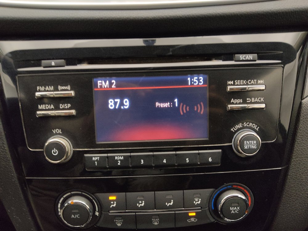 Used 2016 Nissan Rogue S FWD image 25
