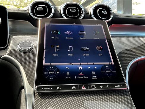 Certified 2024 Mercedes-Benz GLC 300 4MATIC image 34