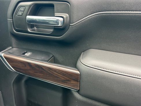 Used 2020 GMC Sierra 2500 SLT w/ Technology Package image 22