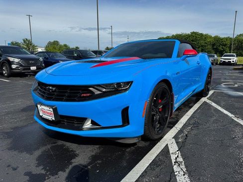 Used 2022 Chevrolet Camaro LT w/ RS Package RWD image 8