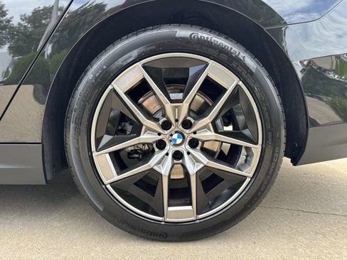 Used 2026 BMW 530i xDrive AWD/4WD image 27