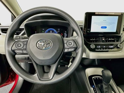 Used 2026 Toyota Corolla LE FWD image 11